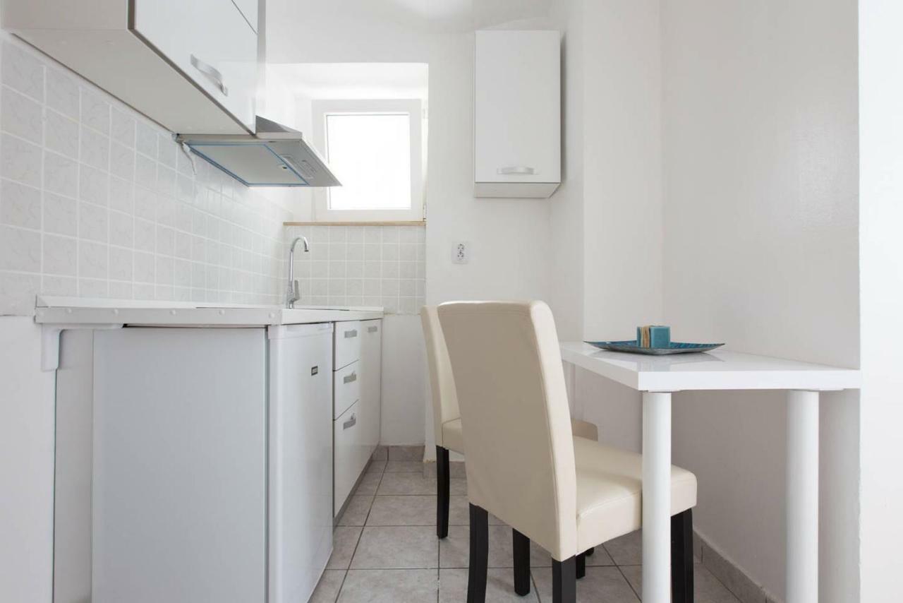 Studio Apartment Ivana Zagreb Exterior foto